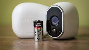 در دوربین مداربسته بی سیم به باتری ها توجه کنید. اگر باتری خراب یا تعویض نشود به کسب وکار خسارت وارد می کند.