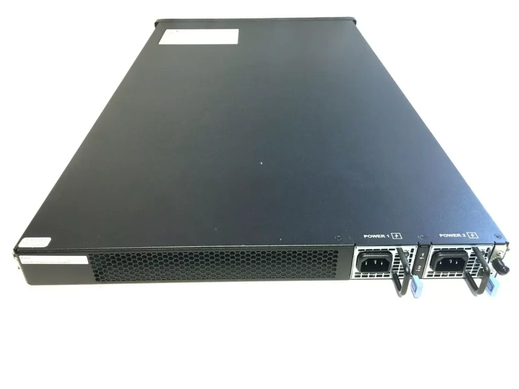 نمای پشت دستگاه F5 BIG‑IP I2800 طوری طراحی شده که همزمان بتواند چندین برنامه وب، API و سرویس داخلی را بدون افت عملکرد مدیریت کند. این دستگاه برای سازمان‌هایی با تعداد کاربر بالا و سرویس‌های متنوع بسیار مناسب است